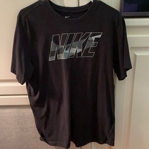NIKE MENS L T SHIRT